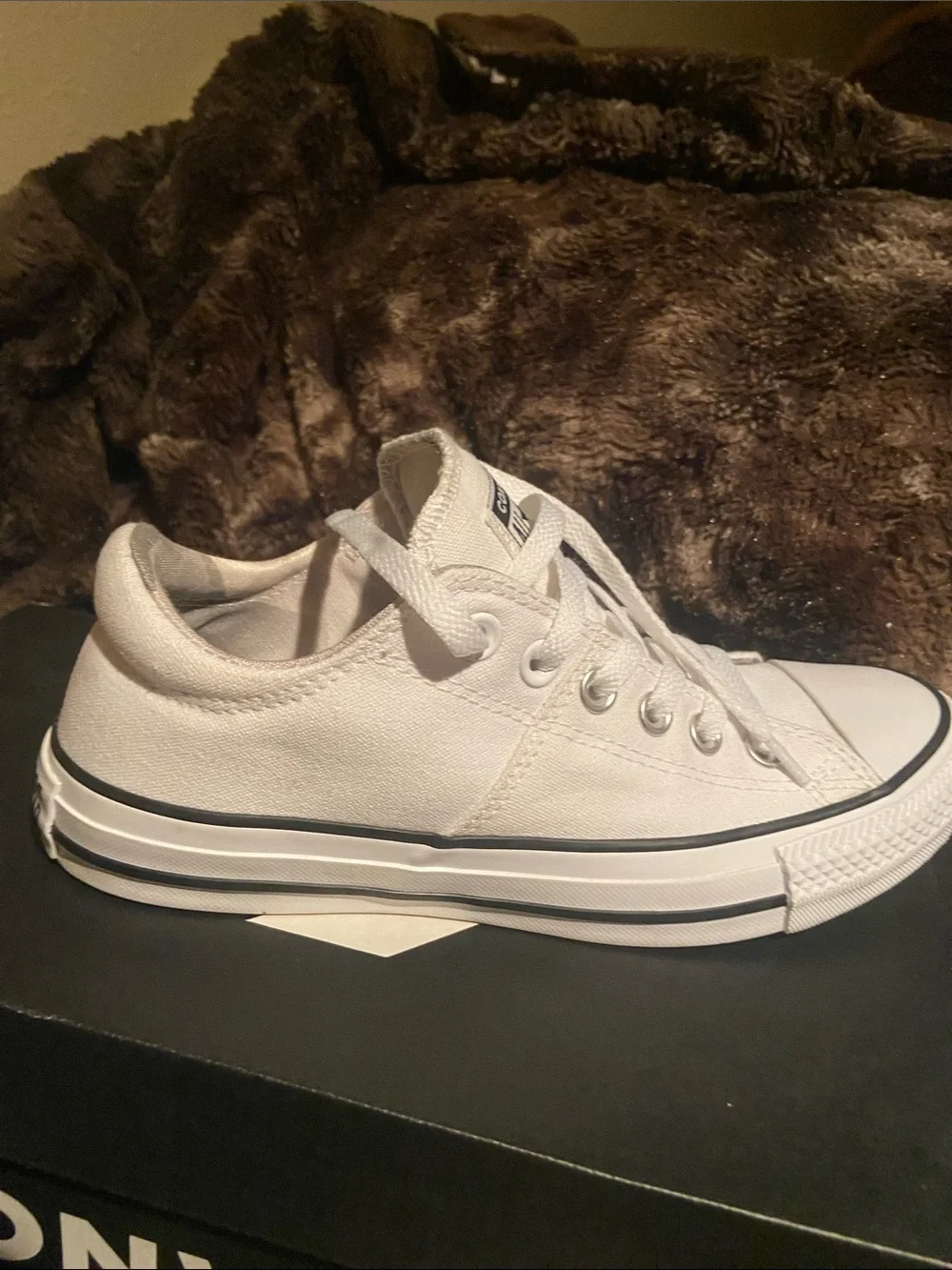 Converse White Low Top Canvas Sneakers - Picture 9 of 13